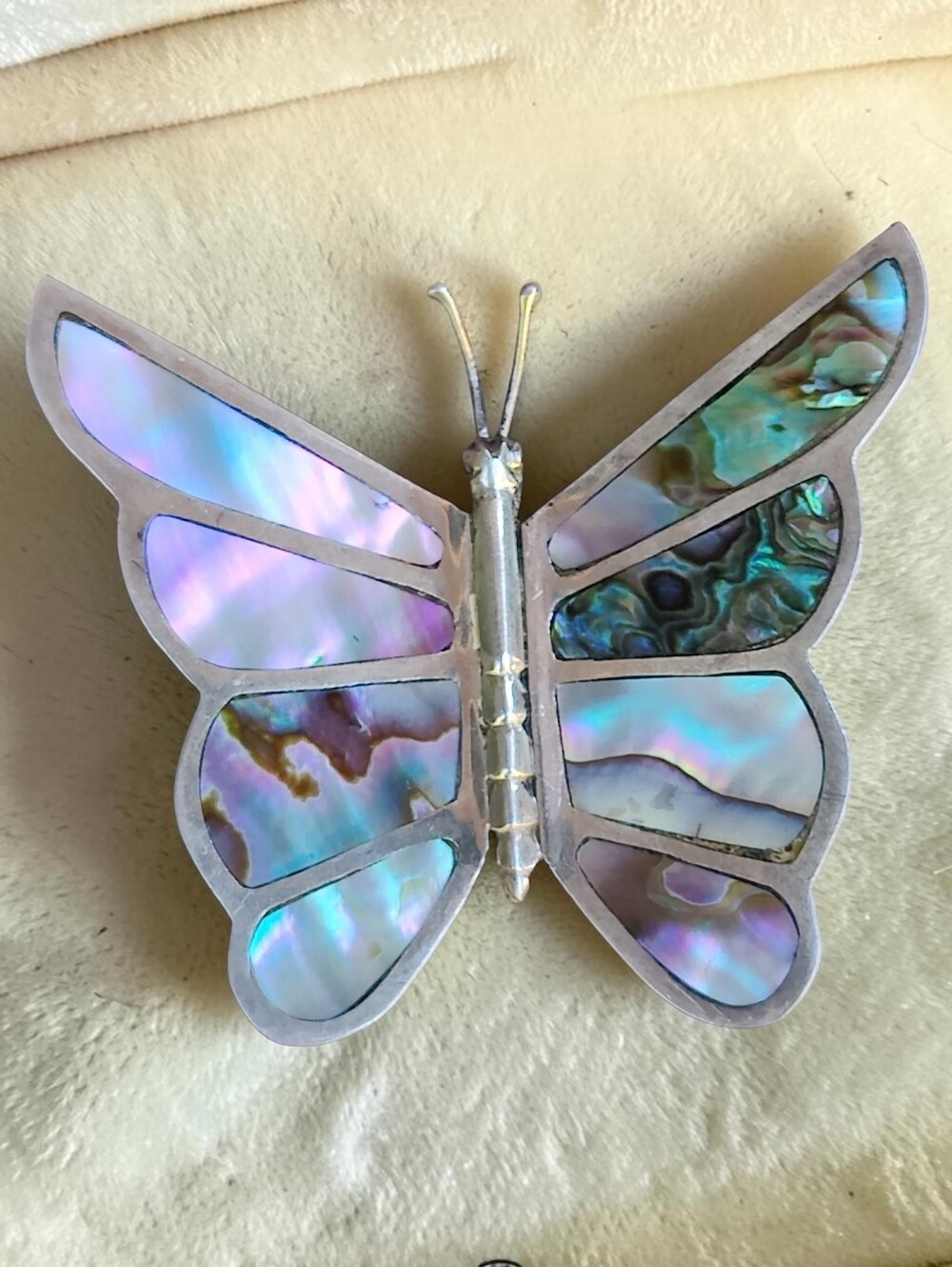 🦋 Vintage Sterling Silver Artisan Made Abalone Butterfly Pin
